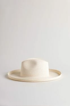 Elie Tahari Sun Hat 6 Elie Tahari Sun Hat -Elie Tahari Sales 2023 A204G403 FLOUR MAIN 55036