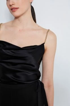 Elie Tahari Silk Satin Chain Cami -Elie Tahari Sales 2023 E2087203 BLACK E207G503 BLACK 4styling 4903