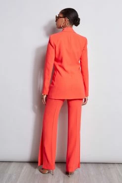 Elie Tahari 5 Button Double Breasted Blazer 15 Elie Tahari 5 Button Double Breasted Blazer -Elie Tahari Sales 2023 E2087223 Tomato E2087103 Tomato E307G502 FeshPearl 3BACK 1124