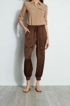 Elie Tahari Satin Cargo Pant 13 Elie Tahari Satin Cargo Pant -Elie Tahari Sales 2023 E3027201 SUMATRA 2front 1034