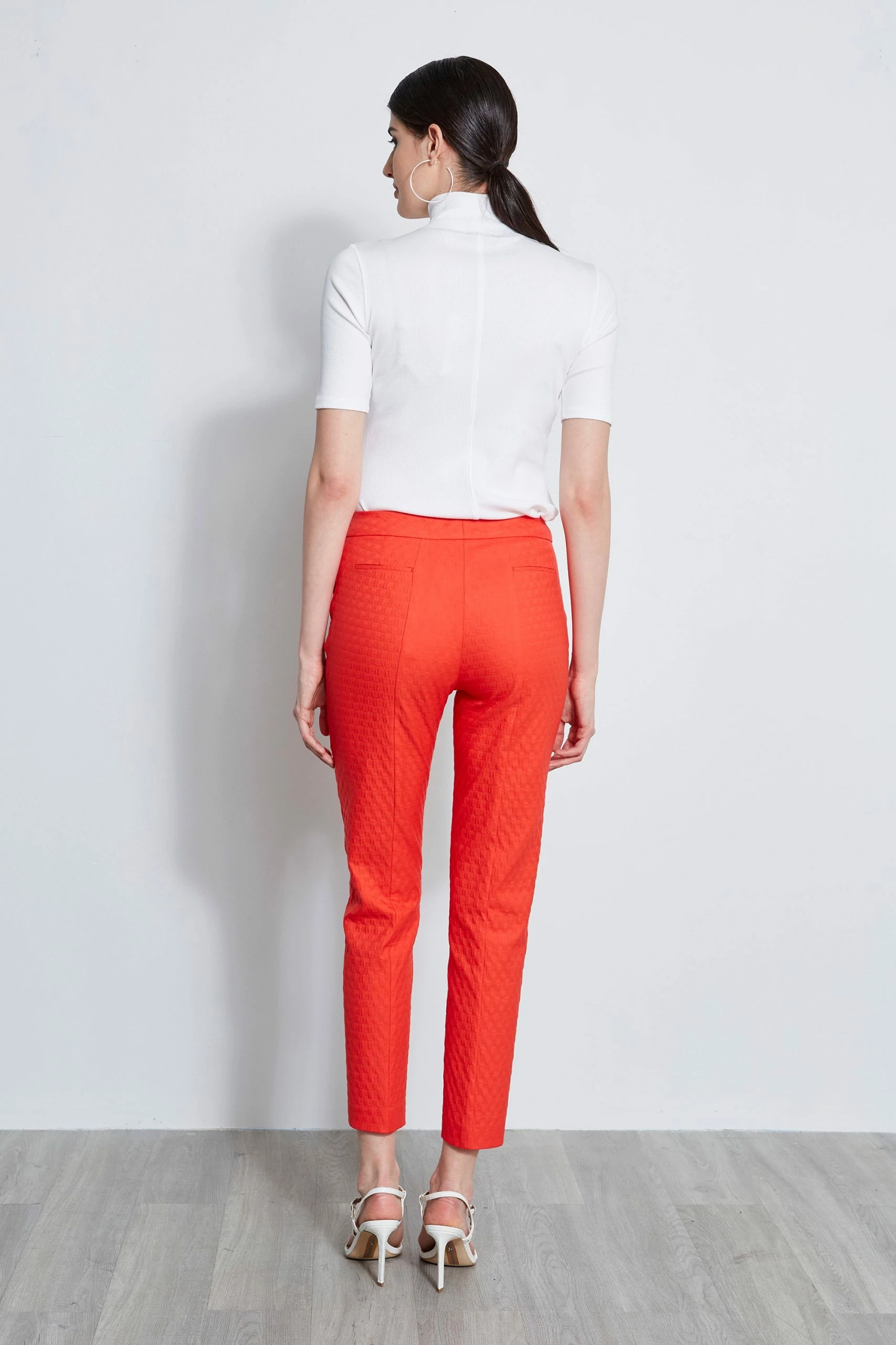 Elie Tahari Jacquard Stretch Crop Pant 7 Elie Tahari Jacquard Stretch Crop Pant - Image 5