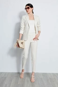 Elie Tahari Jacquard Stretch Crop Pant 9 Elie Tahari Jacquard Stretch Crop Pant -Elie Tahari Sales 2023 E3033203 VANILLABEAN E3033103 VANILLABEAN E15XA502 WHITE 4styling 4448