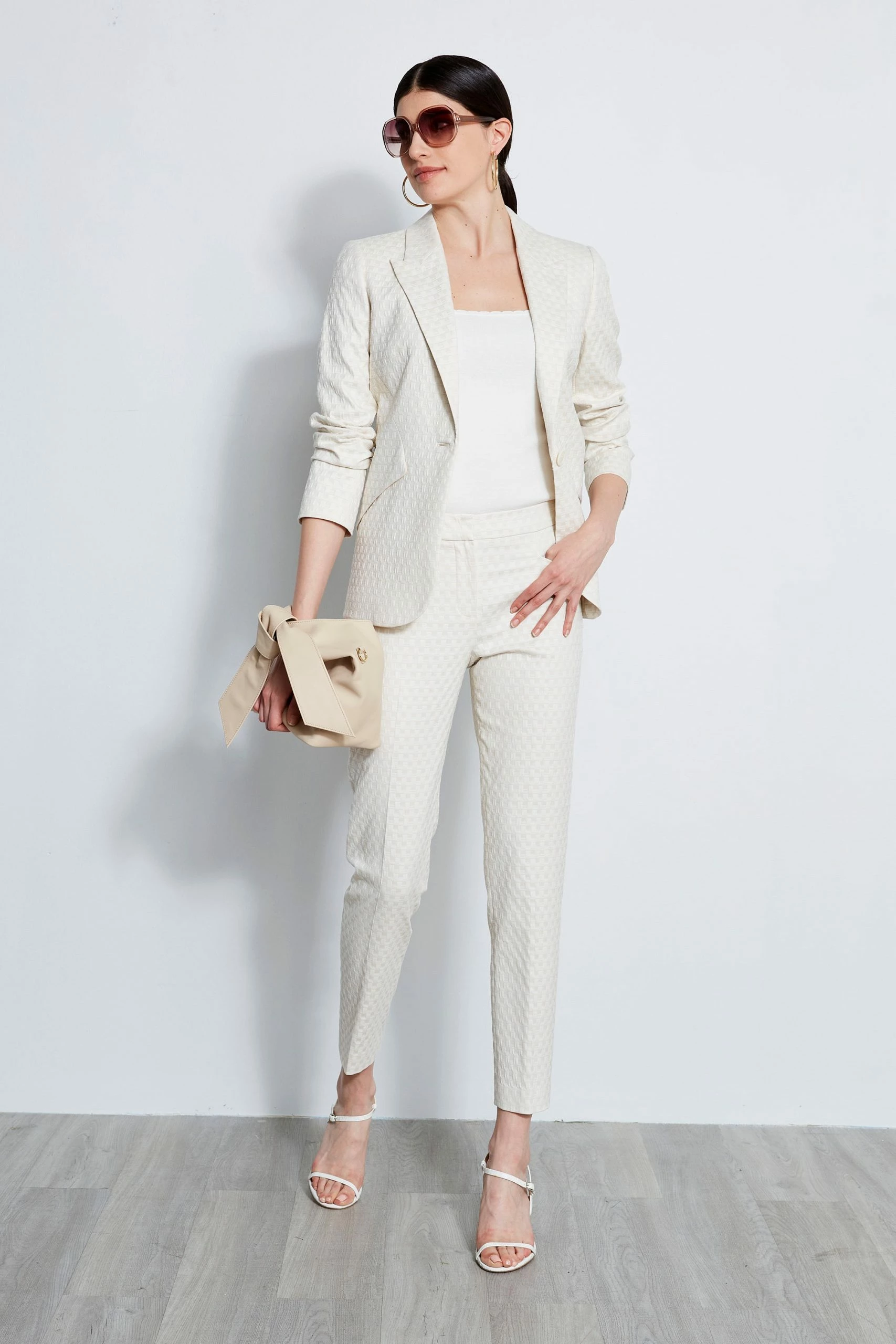 Elie Tahari Jacquard Stretch Crop Pant 5 Elie Tahari Jacquard Stretch Crop Pant - Image 3