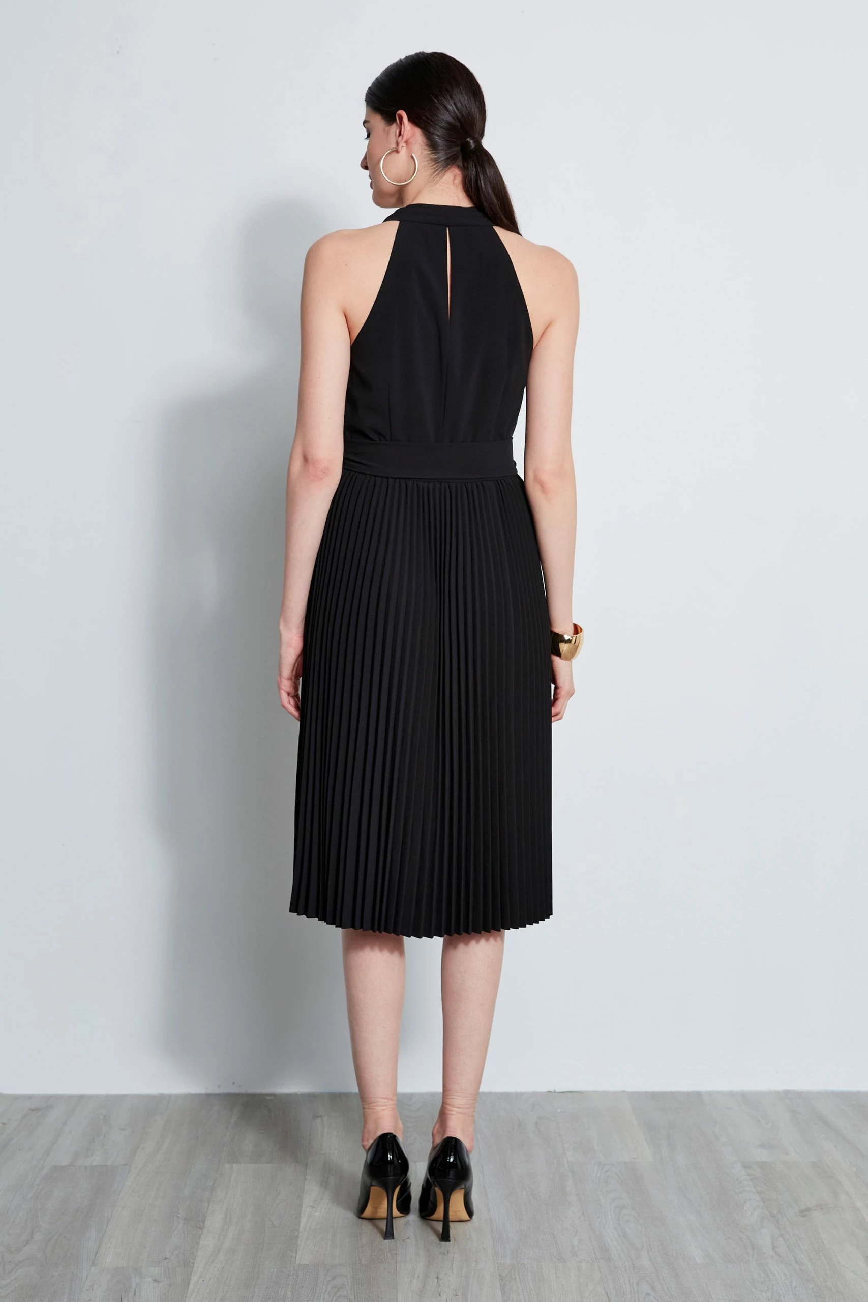 Elie Tahari Pleated Cowl Midi Dress 6 Elie Tahari Pleated Cowl Midi Dress - Image 4