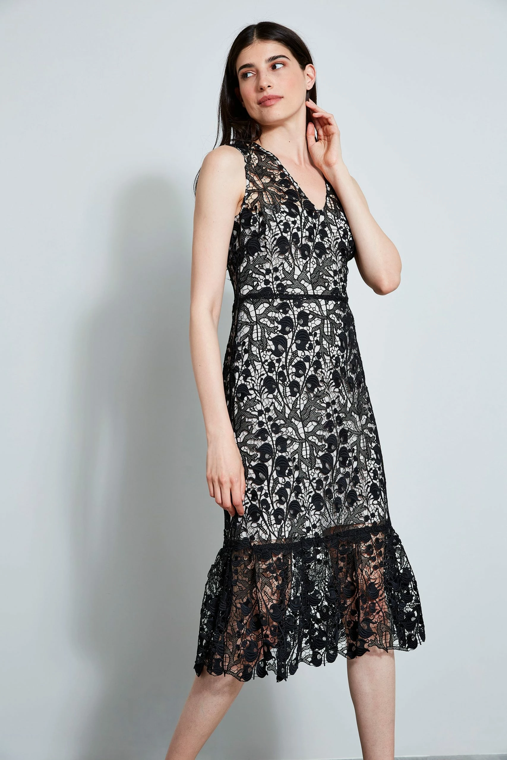 Elie Tahari Lace Midi Dress 3 Elie Tahari Lace Midi Dress