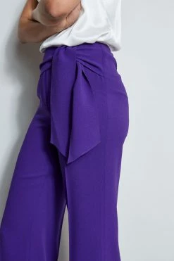 Elie Tahari Wide Leg Sash Pant 10 Elie Tahari Wide Leg Sash Pant -Elie Tahari Sales 2023 E707G503 FRESHPEARL E7087213 PLUM 2FRONT 788