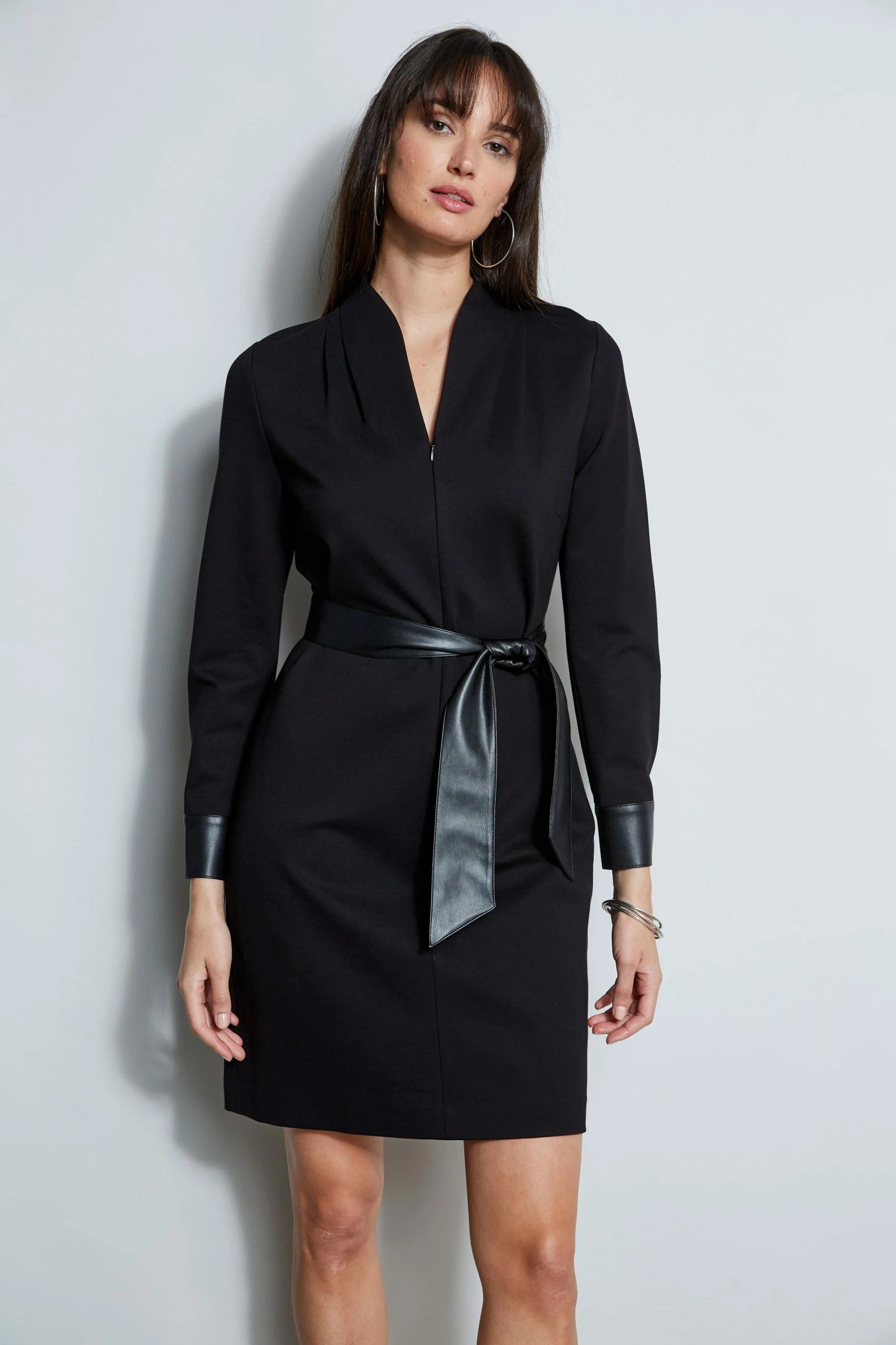 Elie Tahari Contour Knit Shift Dress 6 Elie Tahari Contour Knit Shift Dress - Image 4