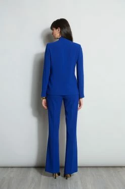 Elie Tahari Notched Collar Panel Blazer 11 Elie Tahari Notched Collar Panel Blazer -Elie Tahari Sales 2023 E8087203 KLEINBLUE E8087103 KLEINBLUE E807G513 KLEINBLUE 3back 405