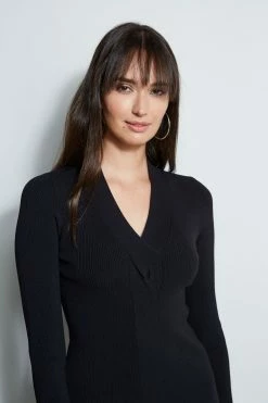 Elie Tahari Cable Twist Sweater -Elie Tahari Sales 2023 E85X3503 BLACK E802R203 HERRINGBONE 2front 1822