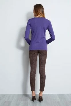 Elie Tahari Scallop V-Neck Sweater 7 Elie Tahari Scallop V-Neck Sweater -Elie Tahari Sales 2023 E85X3602 SCALLOPV NCKSWTR SWTR 3back 2720