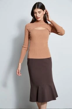 Elie Tahari Fit & Flare Skirt 11 Elie Tahari Fit & Flare Skirt -Elie Tahari Sales 2023 E902W302 ESPRESSO FIT FLARESKIRT 2FRONT 1578