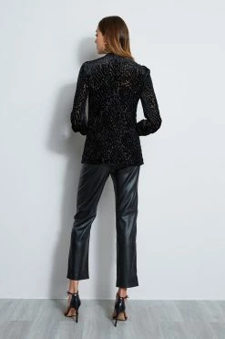 Elie Tahari Burnout Tie Shirt 7 Elie Tahari Burnout Tie Shirt -Elie Tahari Sales 2023 E914A502 BLACK BURNOUTVELVETSHIRT 3BACK 2167