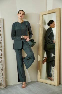 Elie Tahari Small Knot Leather Bag -Elie Tahari Sales 2023 EJ3D51 ZIPFRONTBLAZER CAMOFLAUGE 694 7c0d695d ae5a 4829 9560 c1505a12a60f