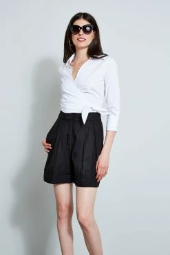 Pleated Short -Elie Tahari Sales 2023 ETR21287NOIR 2FRONT 1540