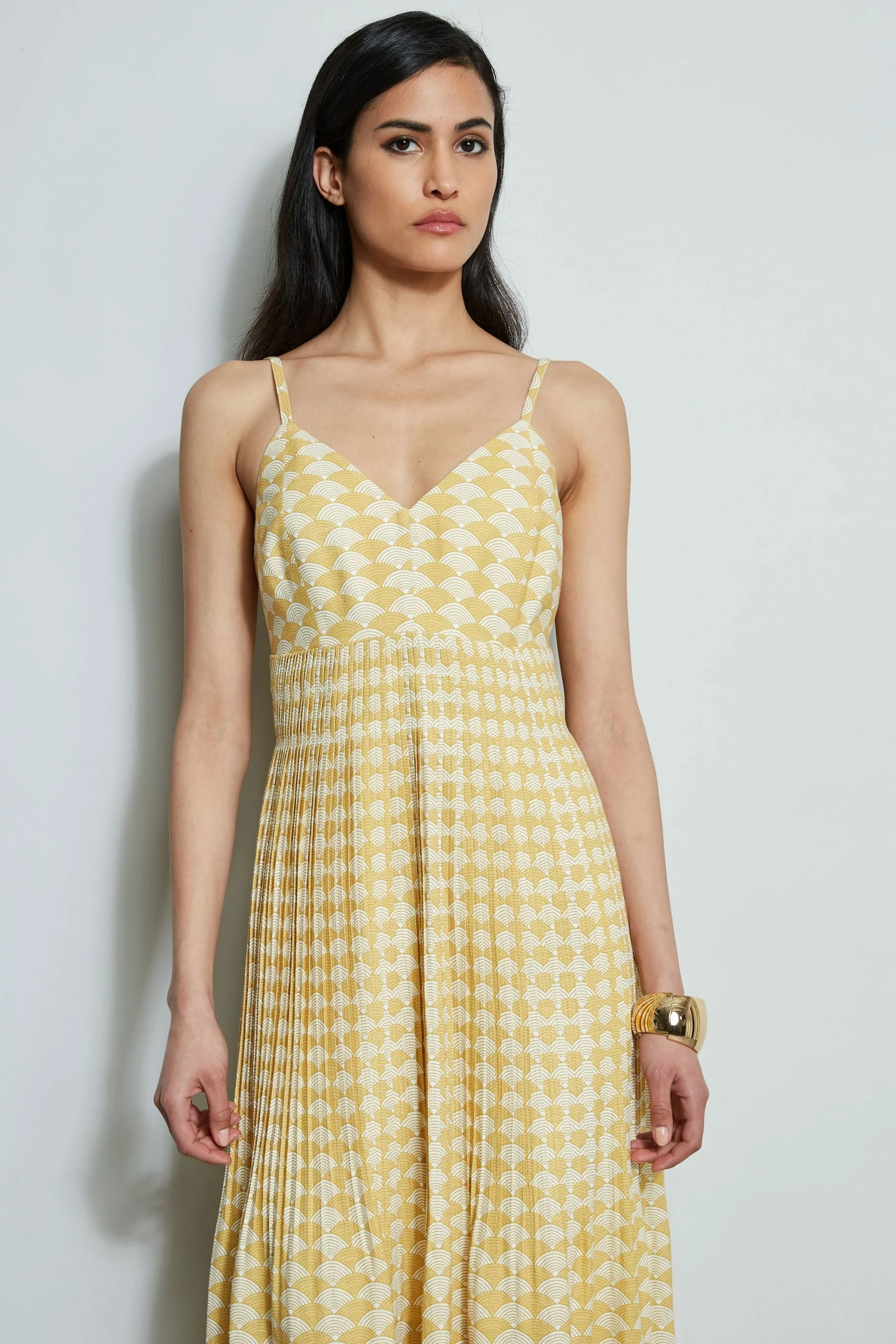 Diamond Soft Pleat Midi Dress 6 Diamond Soft Pleat Midi Dress - Image 4