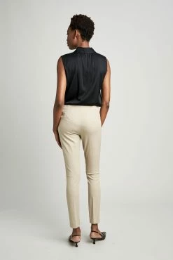 Elie Tahari Juliette Long Skinny Stretch-Twill Pant 7 Elie Tahari Juliette Long Skinny Stretch-Twill Pant -Elie Tahari Sales 2023 EU8M020U SAHARAKHAKI 3BACK 0058